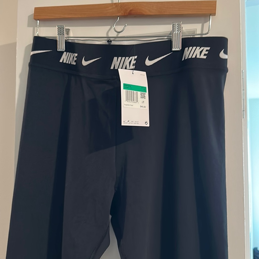 Nike leggings. Women’s XL